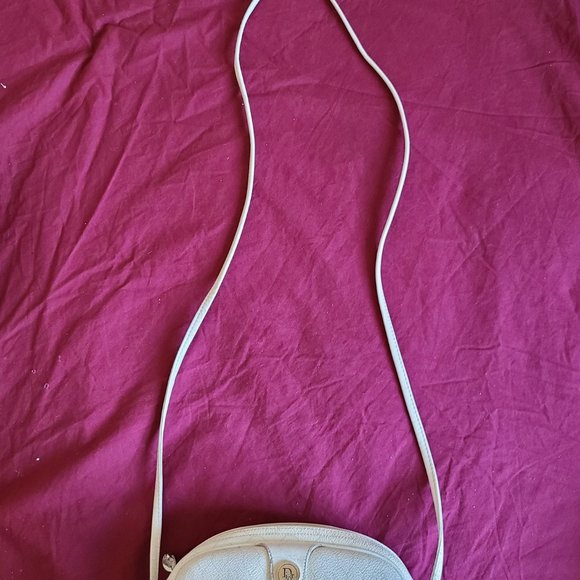 **SOLD** AUTHENTIC VINTAGE   "CHRISTIAN DIOR" CROSSBODY BAG - Picture 3 of 6
